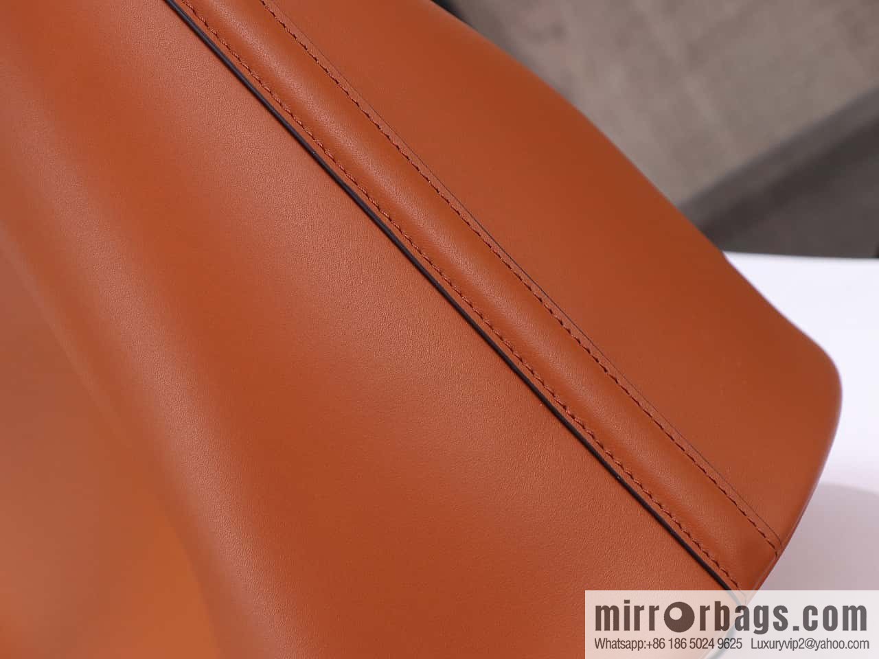 [Premium quality, all steel hardware] CELINE Bucket 16 calfskin bucket bag No.: 195573
