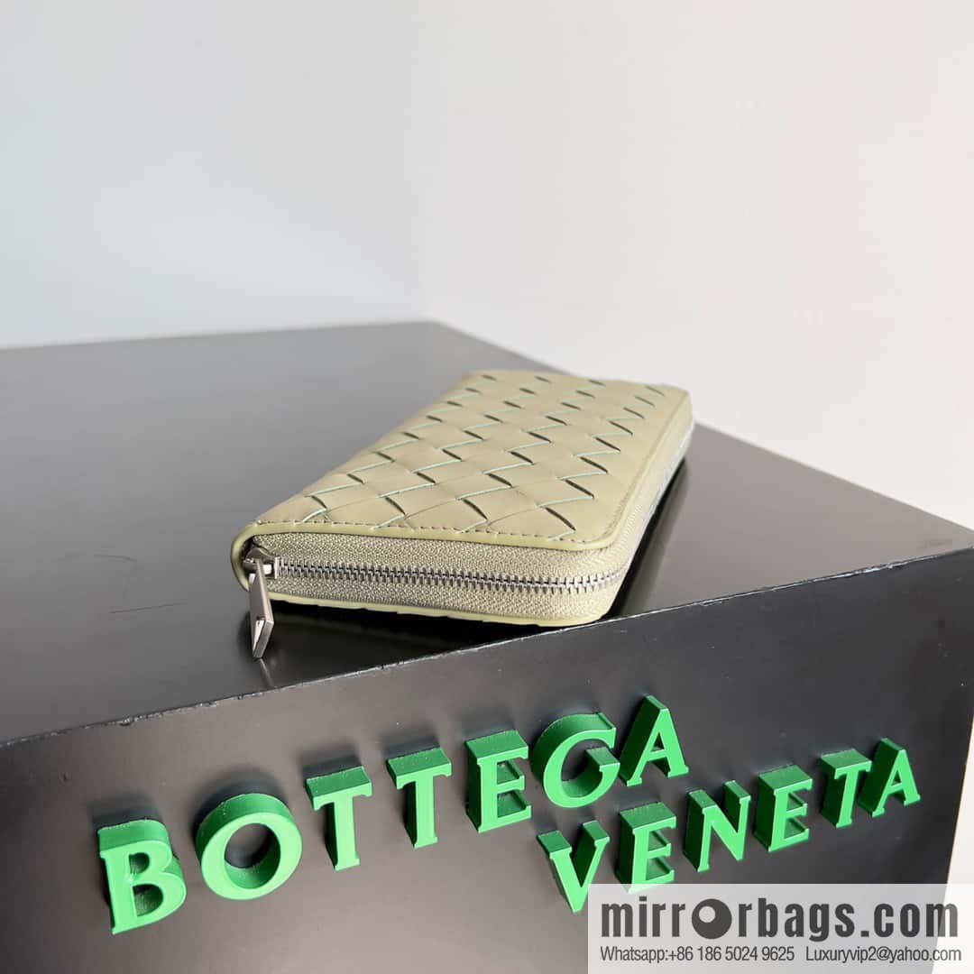 #Bv Men's woven wallet model number: 593217 Travertine green