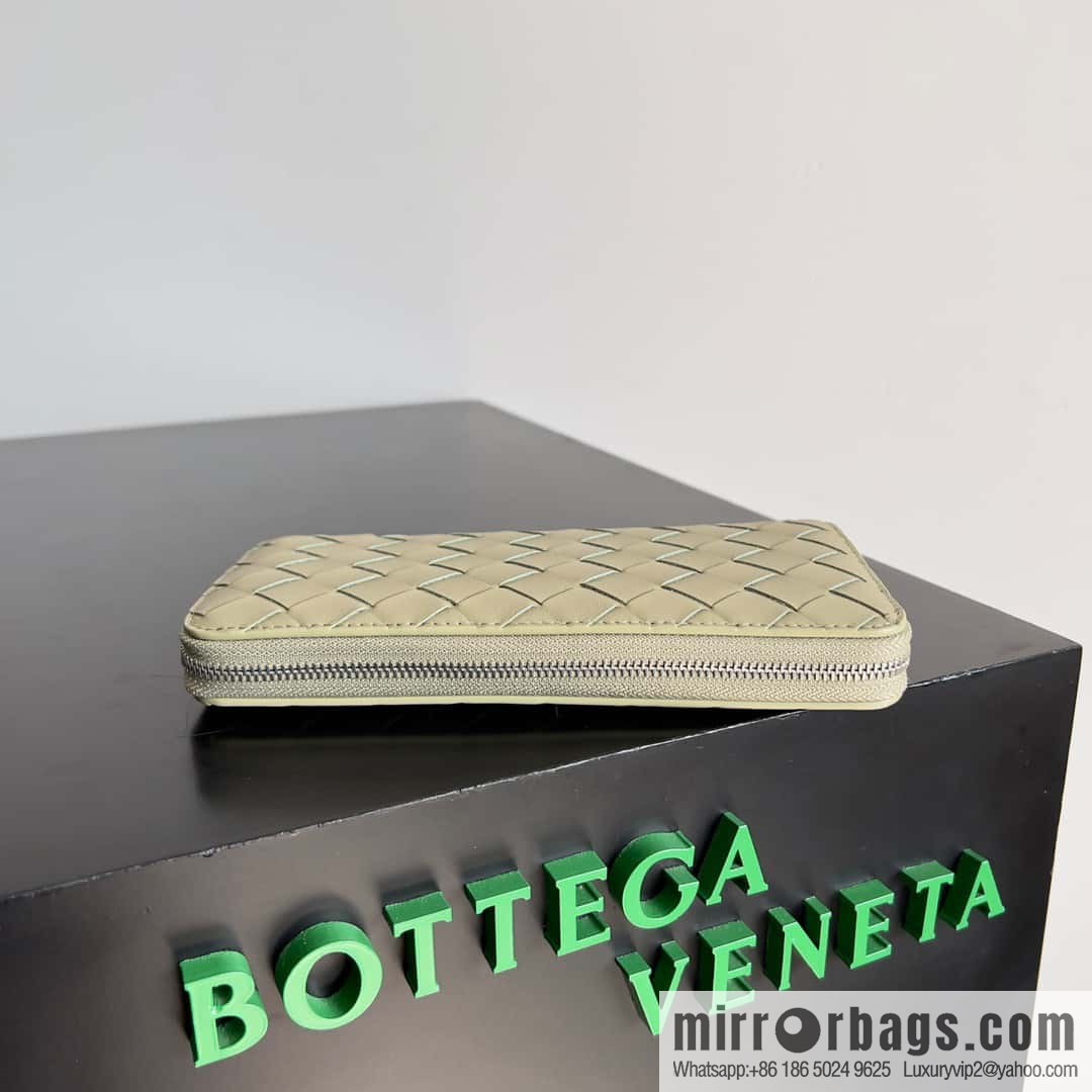 #Bv Men's woven wallet model number: 593217 Travertine green