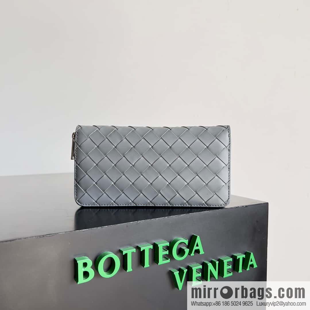 #Bv Men's woven wallet model number: 593217 lightning gray