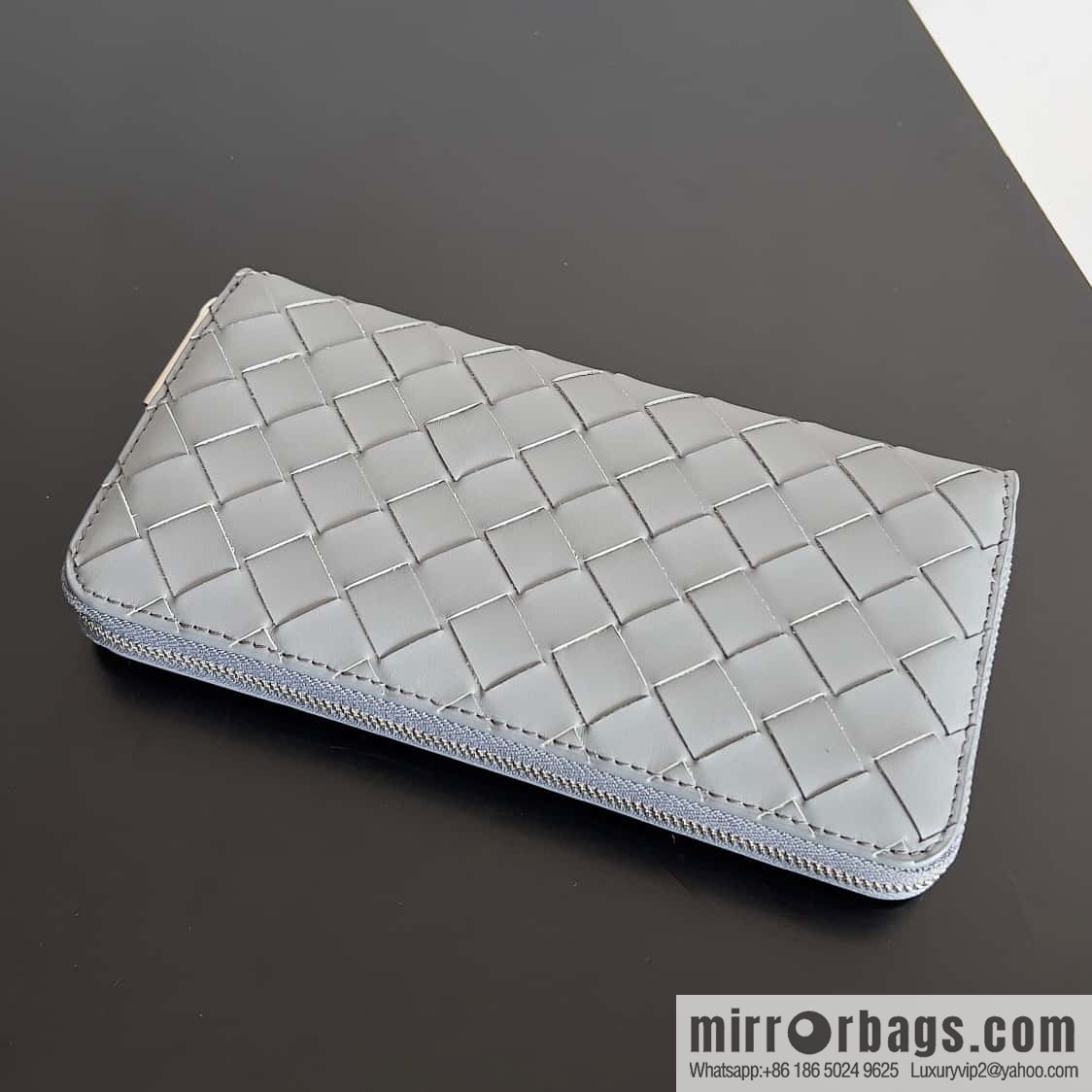 #Bv Men's woven wallet model number: 593217 lightning gray