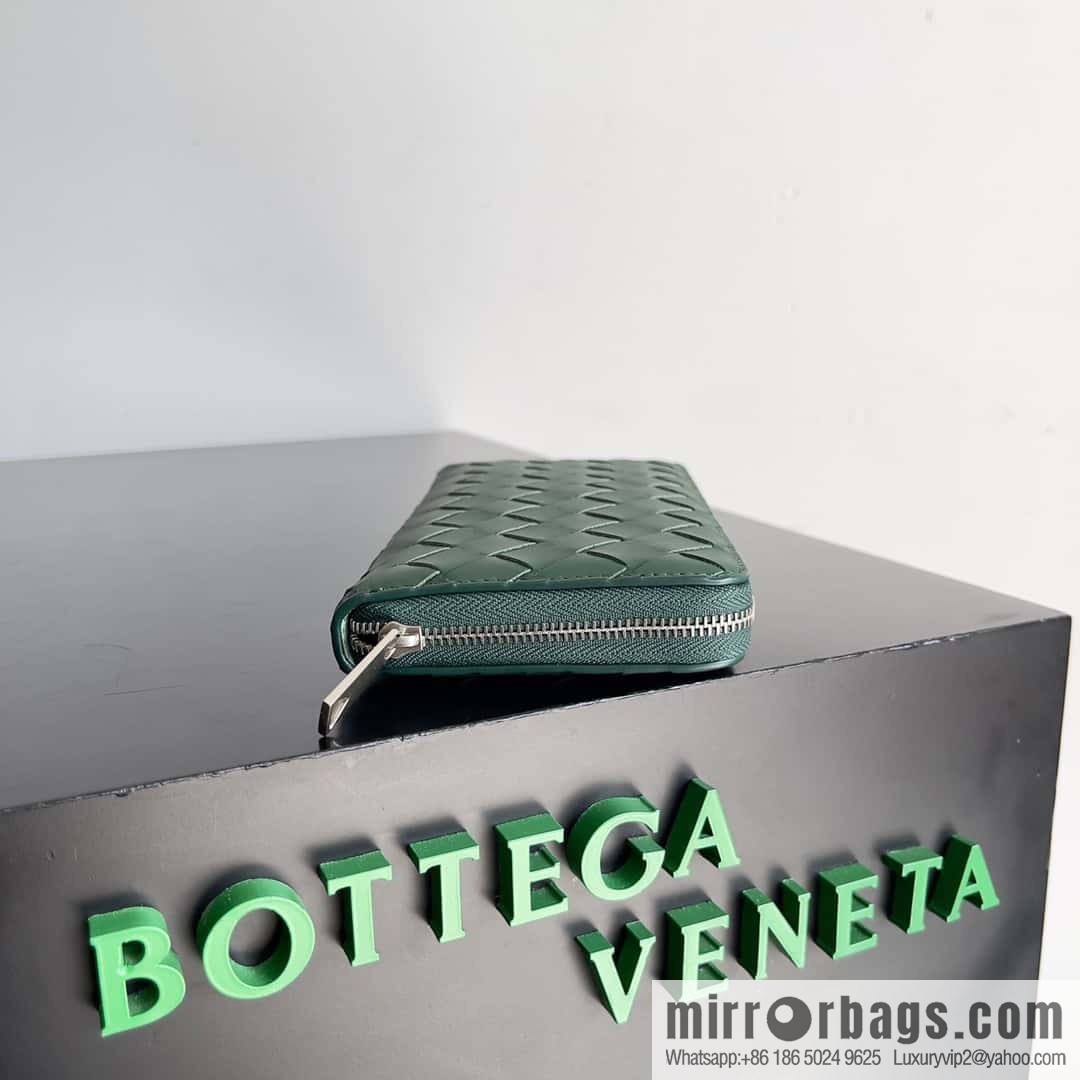 #Bv Men's woven wallet model number: 593217 Rain tree green