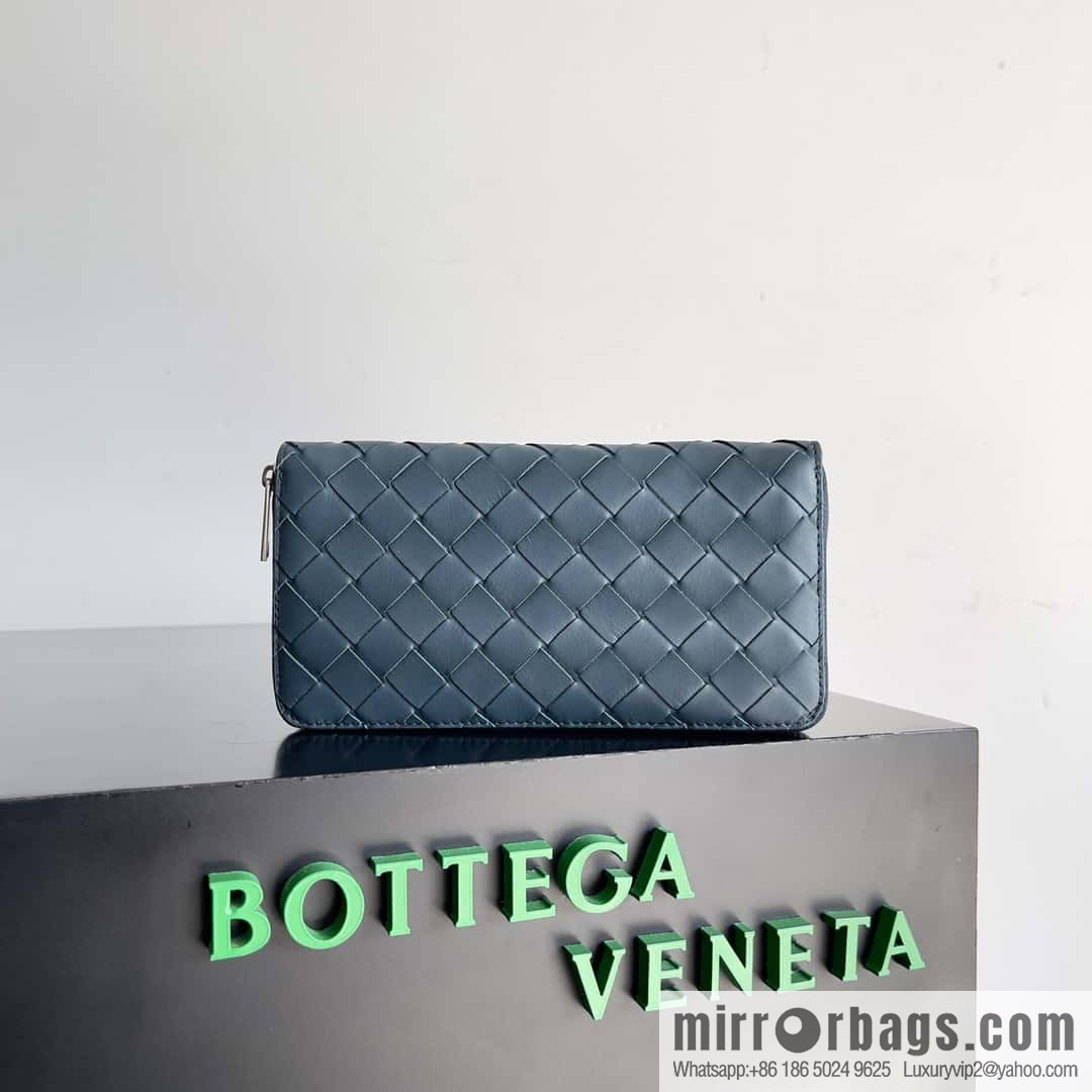 #Bv Men's woven wallet model number: 593217 dark blue