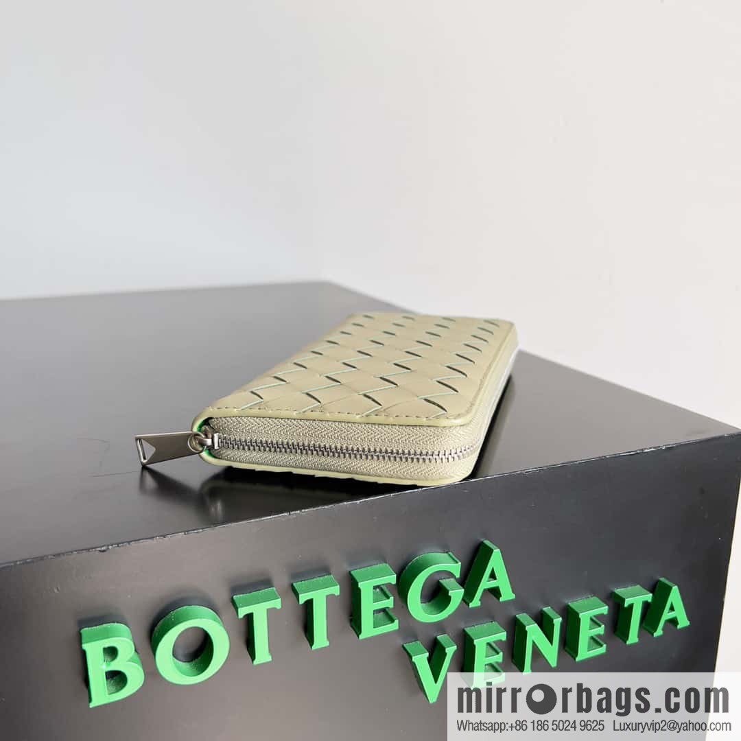 #Bv men's woven wallet model number: 593217 travertine green parrot green