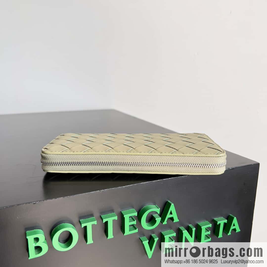 #Bv men's woven wallet model number: 593217 travertine green parrot green