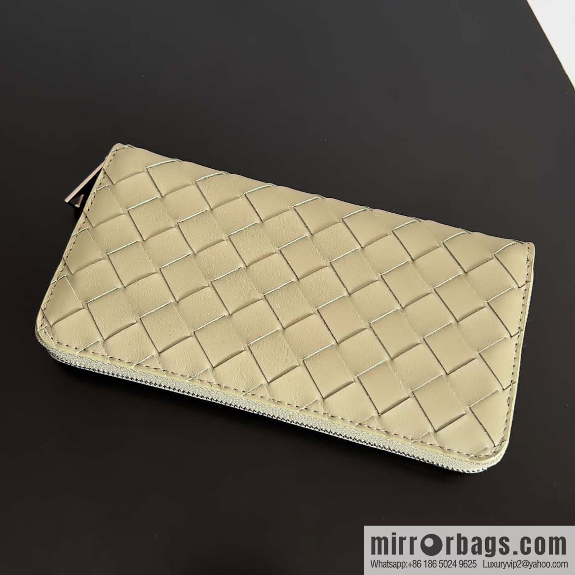 #Bv men's woven wallet model number: 593217 travertine green parrot green