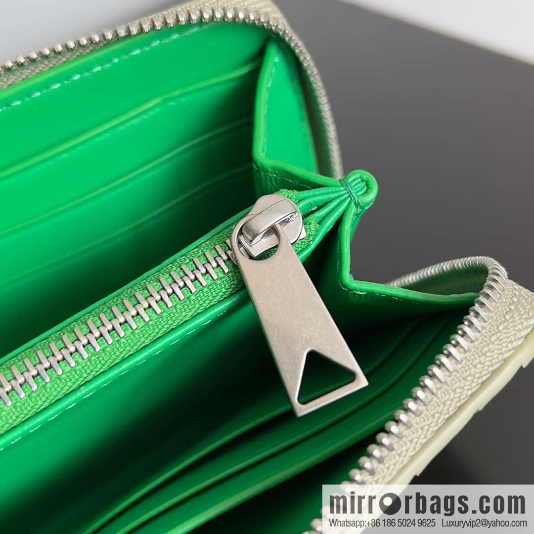 #Bv men's woven wallet model number: 593217 travertine green parrot green