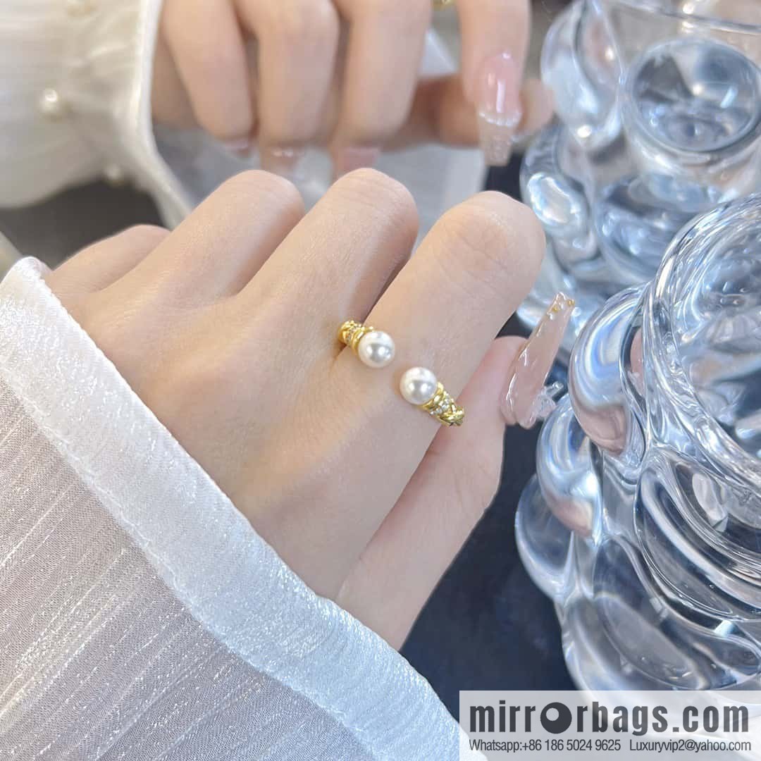❗️New ❗️ ☀ Tiffany & Co. Tiffany Twist Pearl Opening Ring ☀️