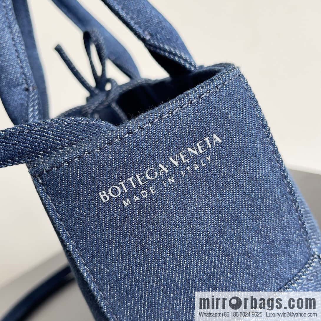 B new product Danny denim tote bag BV mini Tote tote bag, model; 714613