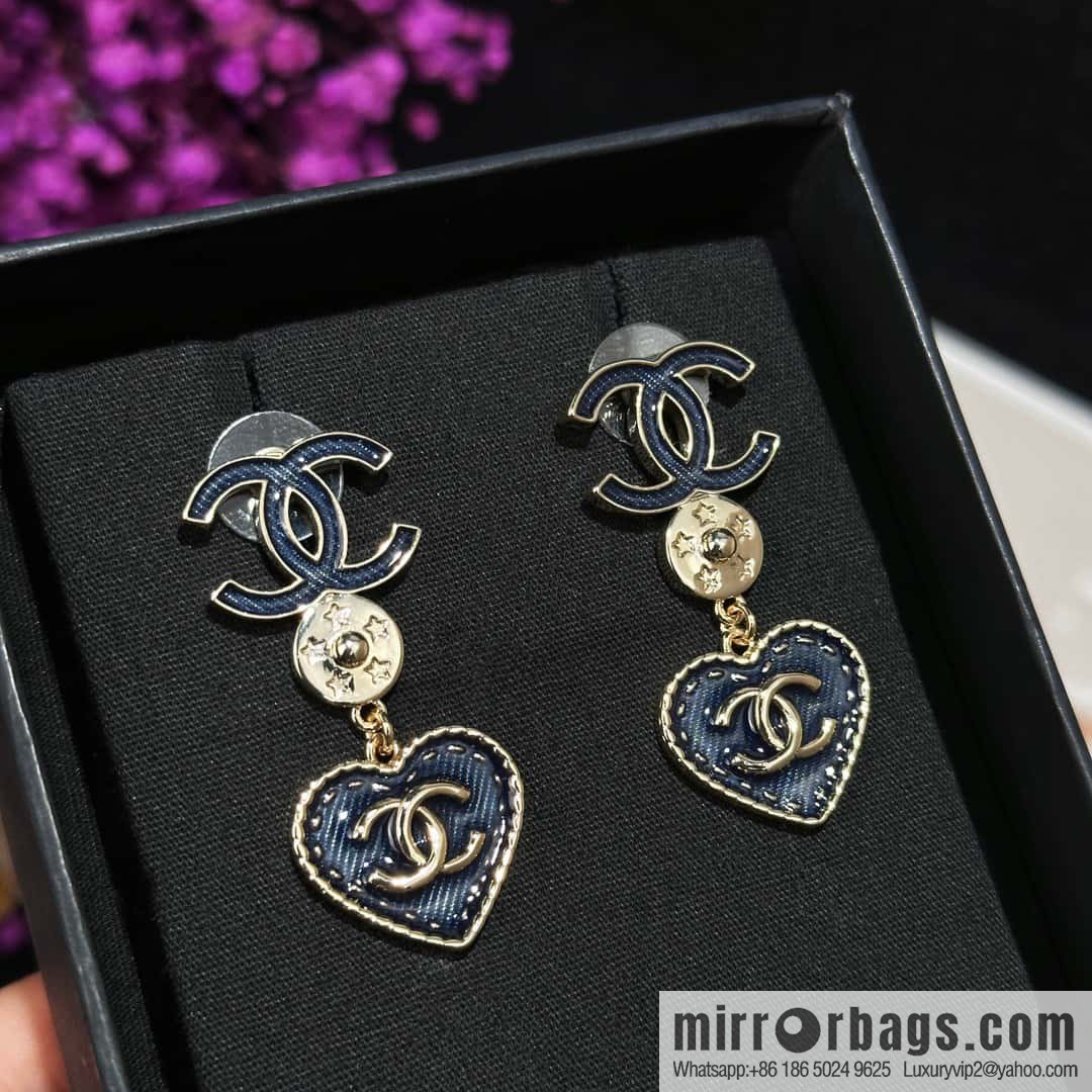 ❗️New ❗️☀️ new ☑️ chanel c3 double c denim peach heart love stud earrings ☀️