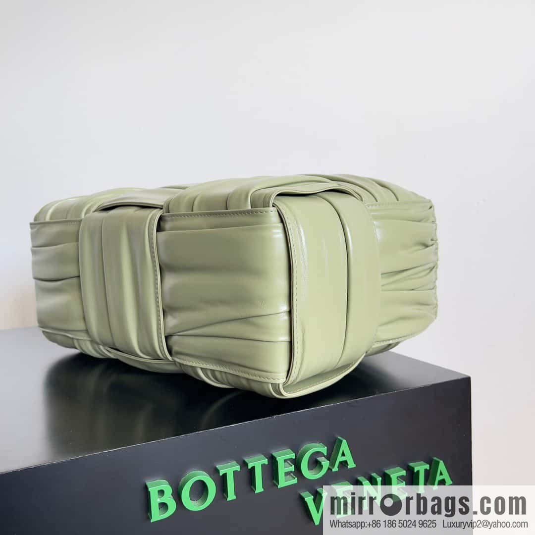 BV 2023 New 30cm Mini Arco pleated tote bag Tote bag, model 729043 Travertine green
