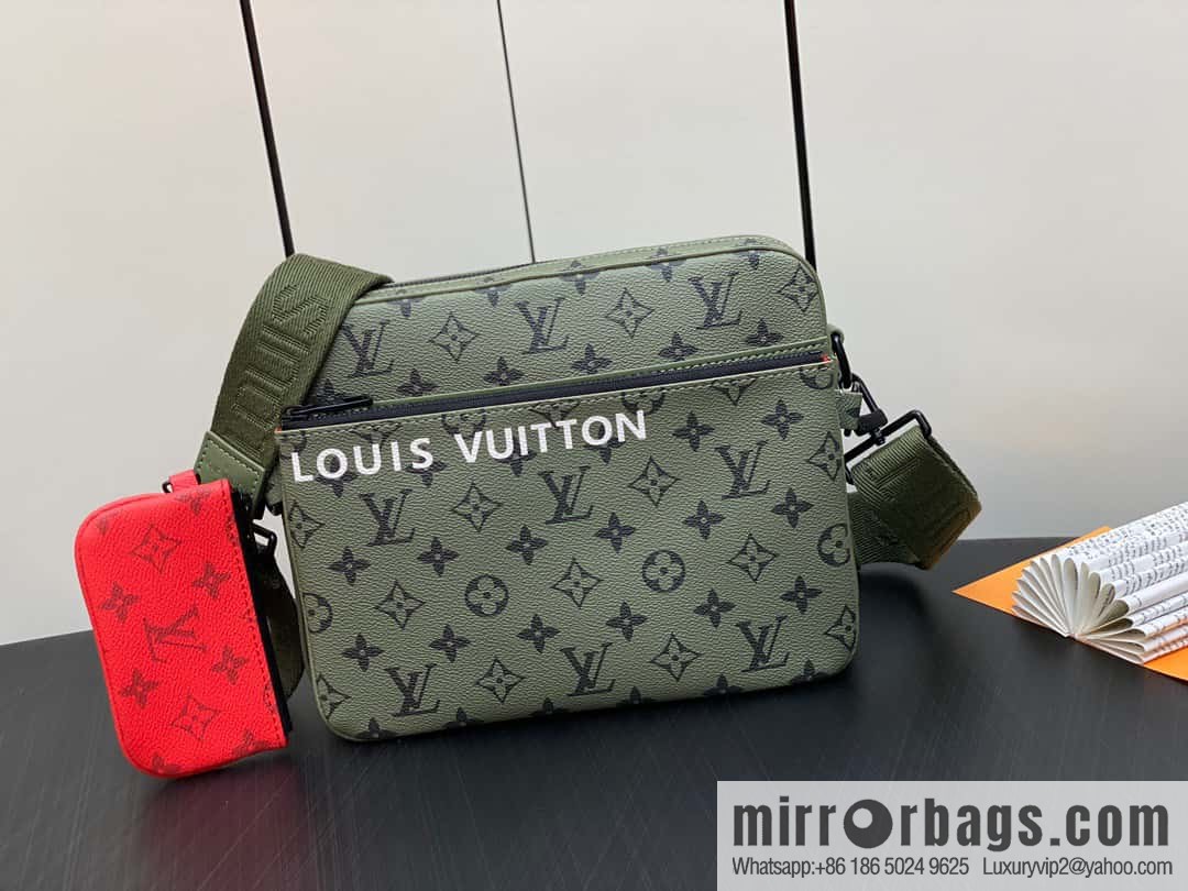 M23783 autumn and winter new TRIO messenger bag