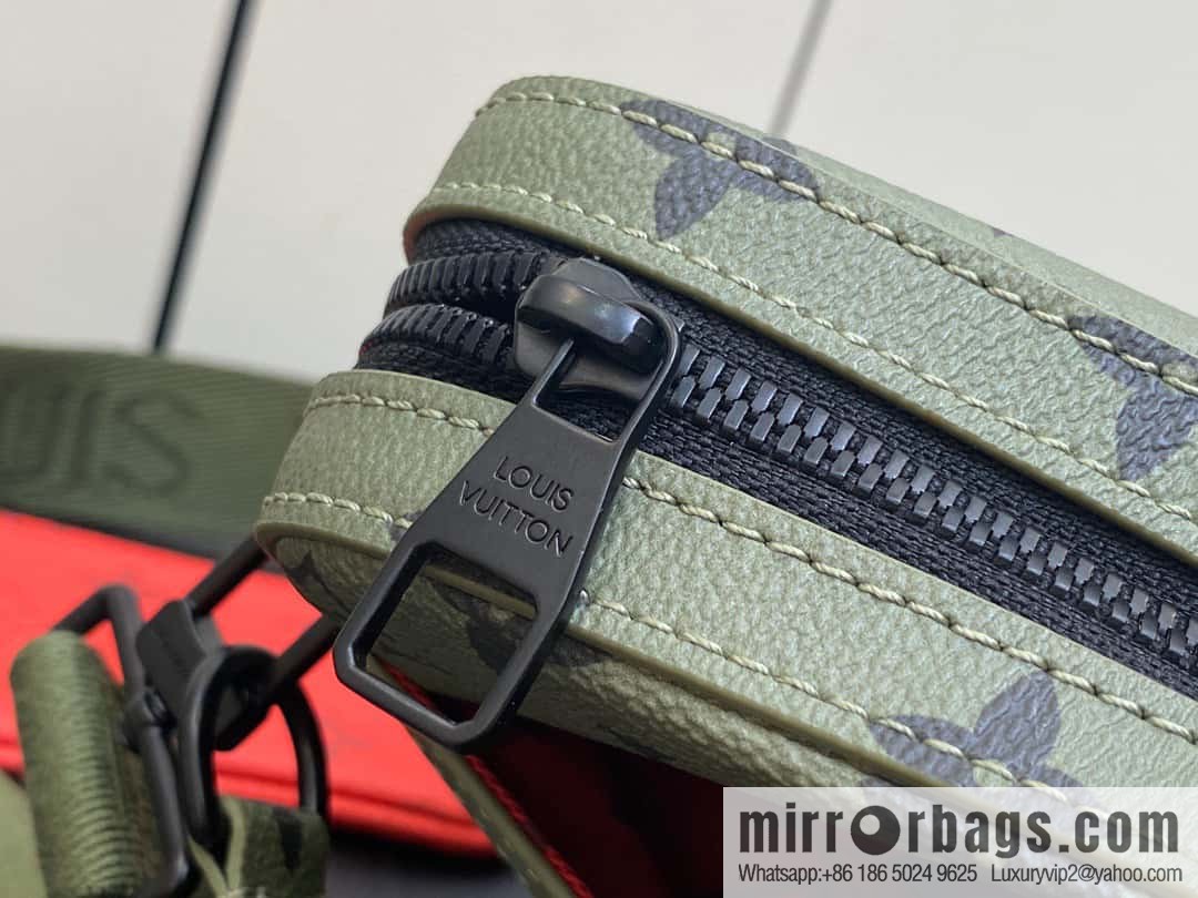 M23783 autumn and winter new TRIO messenger bag