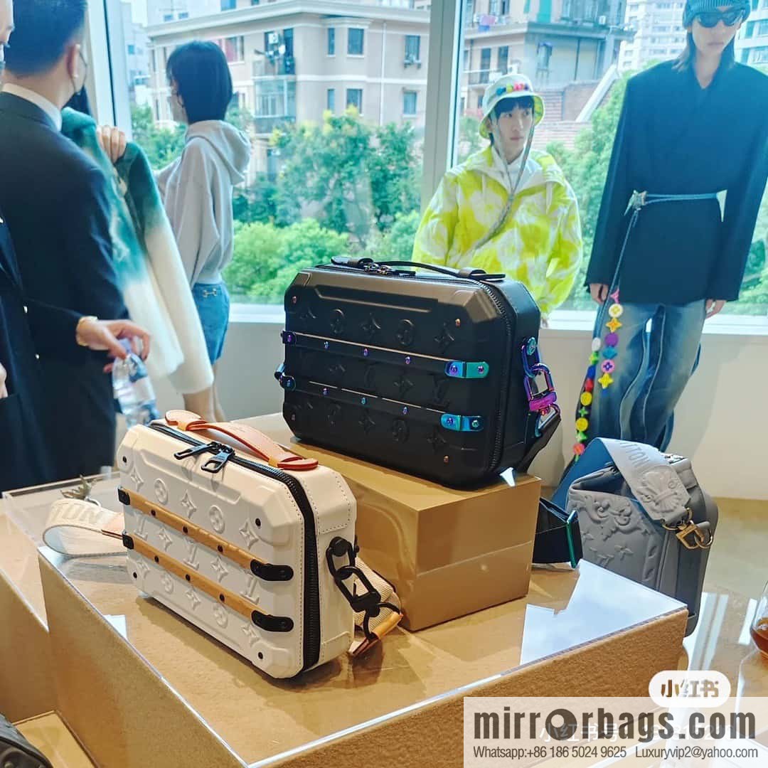 [Boutique‑grade] M21935 black men's bag box bag box series FUTURE TRUNK handbag
