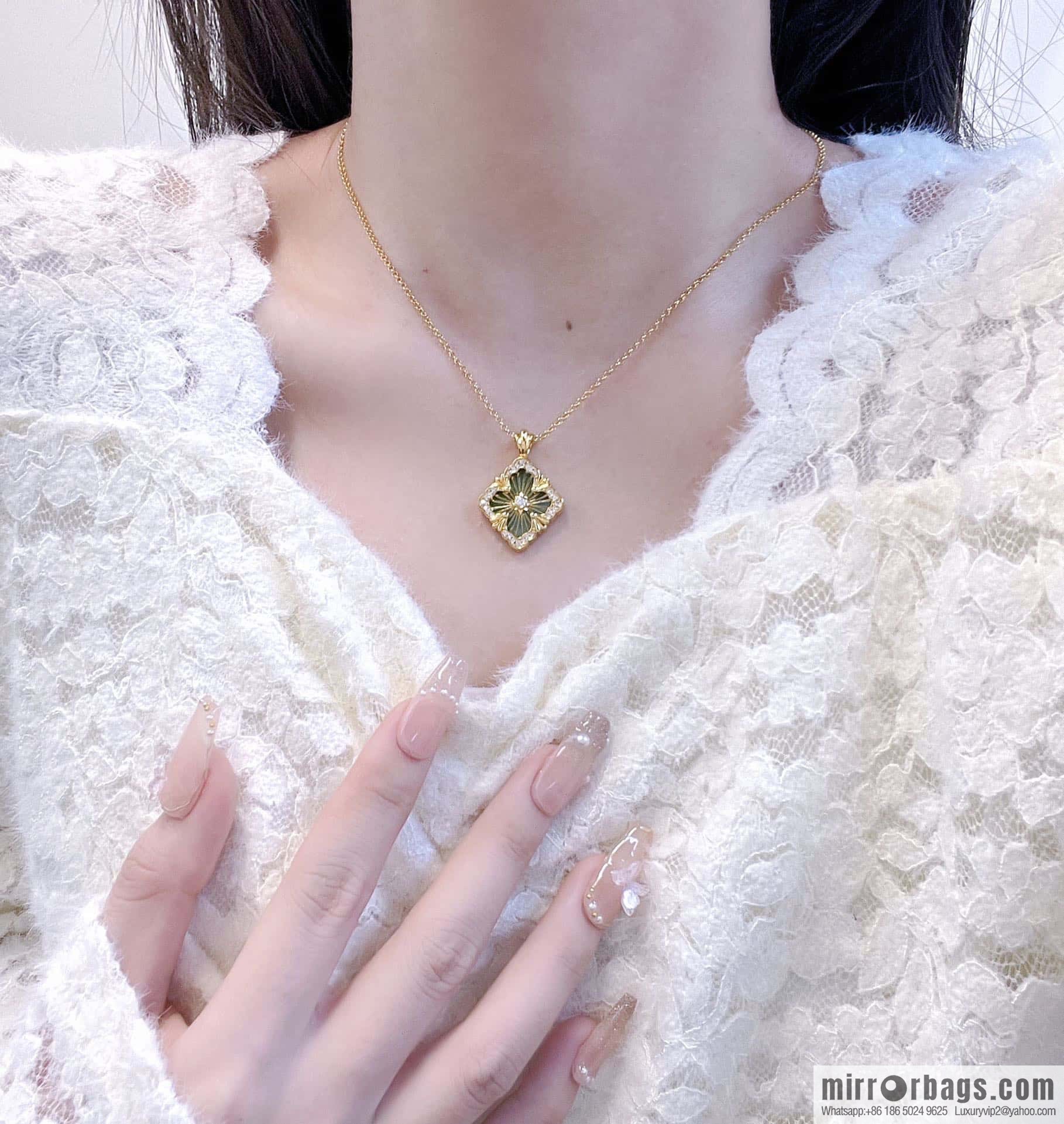 ❗️New ❗️ ☀ Buccellati Vintage court style with diamond brushed four-leaf clover shell agate chalcedony double-sided necklace ☀️