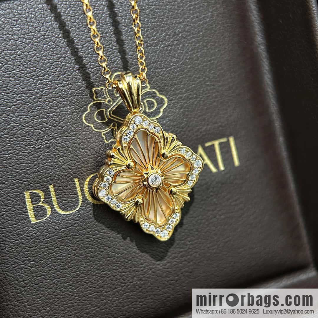 ❗️New ❗️ ☀ Buccellati Vintage court style with diamond brushed four-leaf clover shell agate chalcedony double-sided necklace ☀️