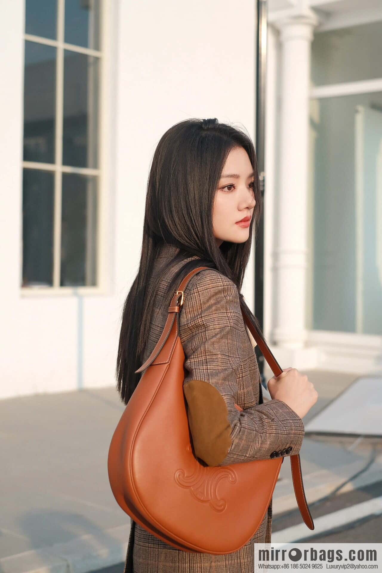 [Premium quality, all-steel hardware] CELINE HELOISE handbag, new, calfskin HÉLOSE armpit bag, ID: 114713