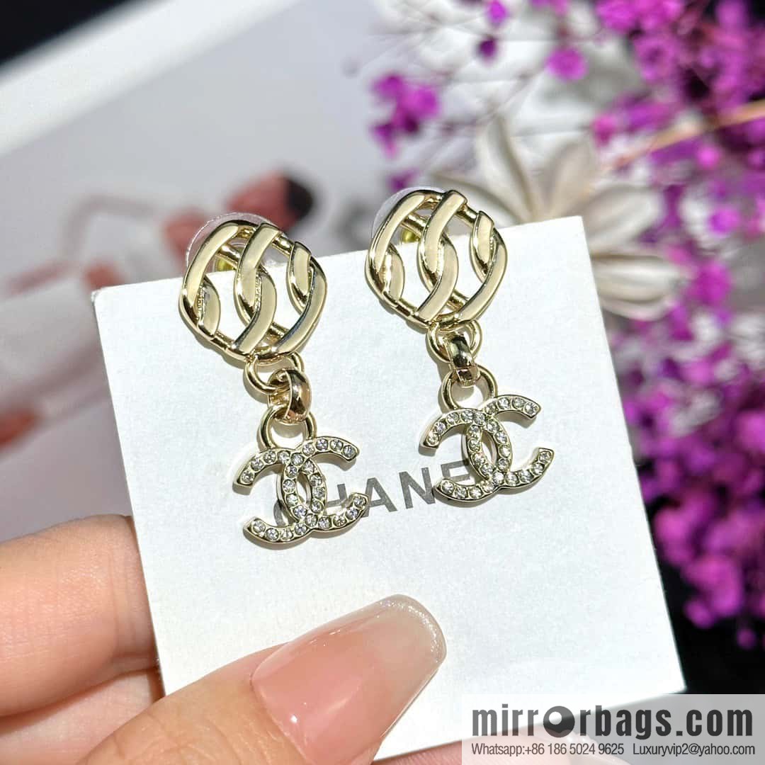 ❗️New ❗️☀️ New ☑️ Chanel c2 double c gold stud earrings ☀️