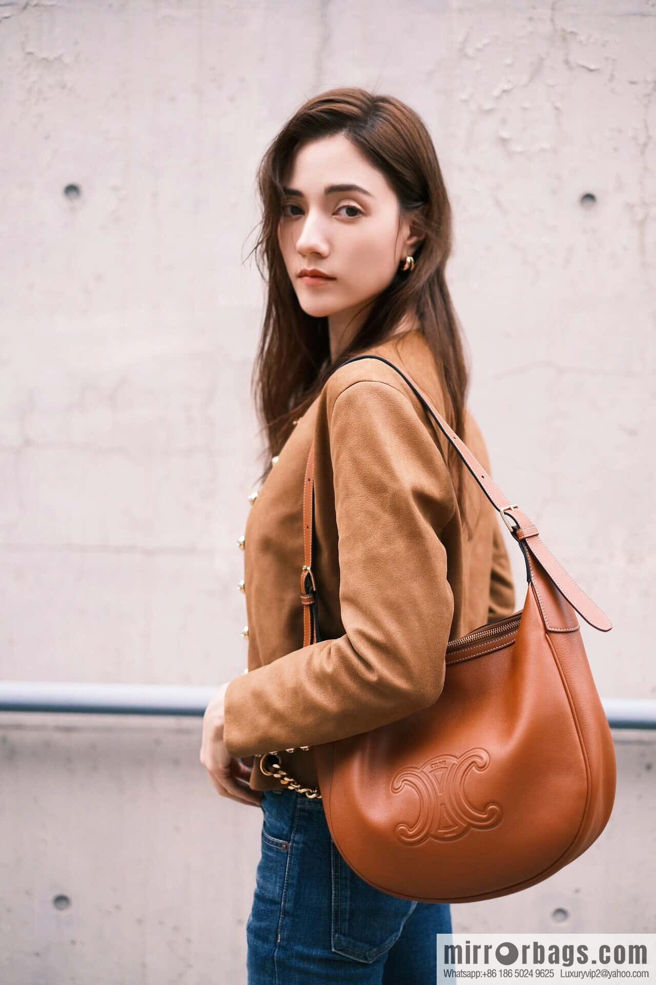 [Premium quality, all-steel hardware] CELINE HELOISE handbag, new, calfskin HÉLOSE armpit bag, ID: 114713