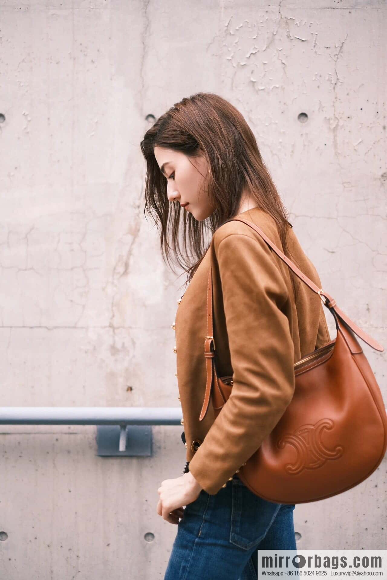 [Premium quality, all-steel hardware] CELINE HELOISE handbag, new, calfskin HÉLOSE armpit bag, ID: 114713