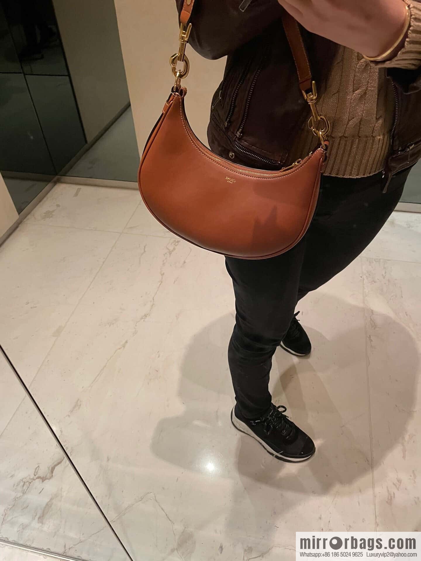 [Premium quality, all-steel hardware 】𝗖𝗘𝗟𝗜𝗡𝗘 | 𝐀𝐕𝐀 full leather armpit bag Model: 196923