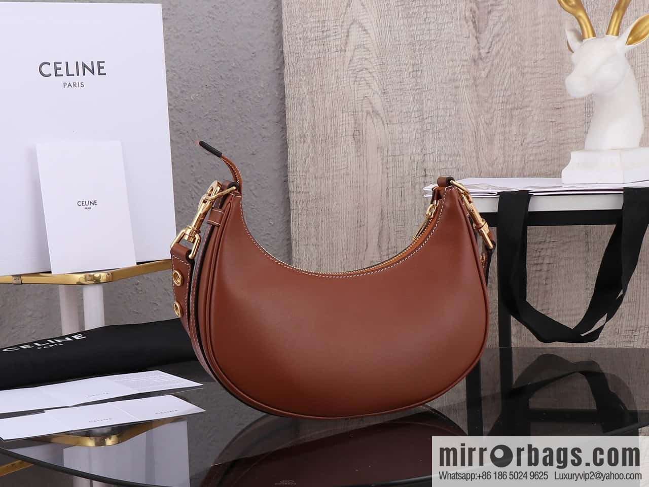 [Premium quality, all-steel hardware 】𝗖𝗘𝗟𝗜𝗡𝗘 | 𝐀𝐕𝐀 full leather armpit bag Model: 196923