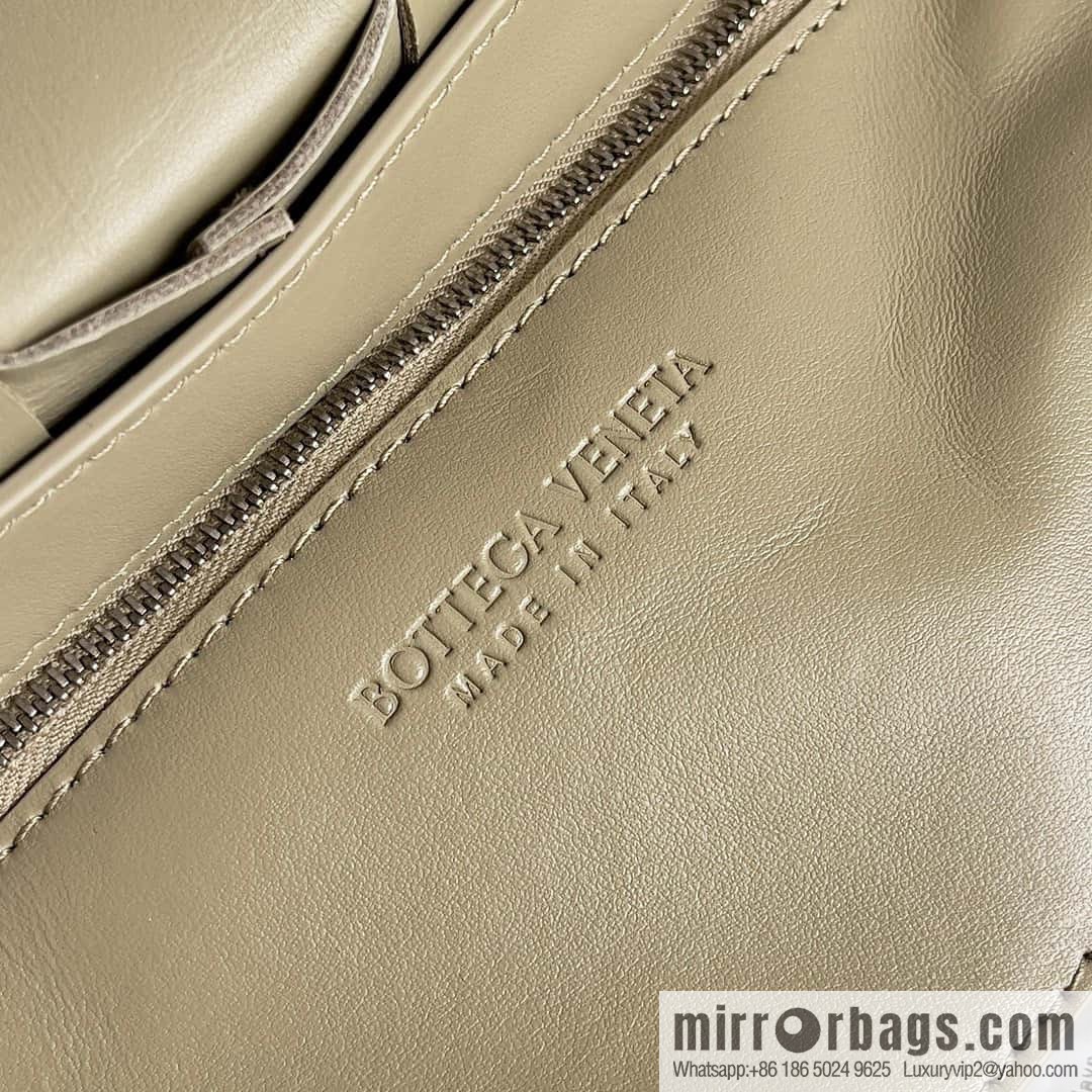 Bv new Unisex same two-in-one His & Hers model number: 741777 taupe