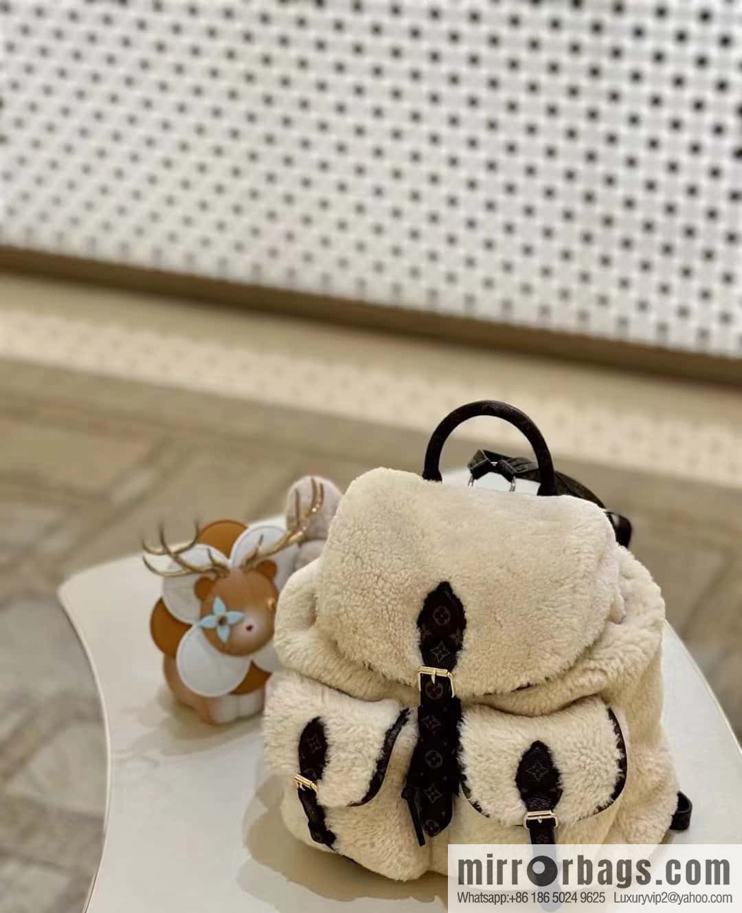 [Original order boutique] M23384 meters white, lamb wool backpack series Backpack backpack