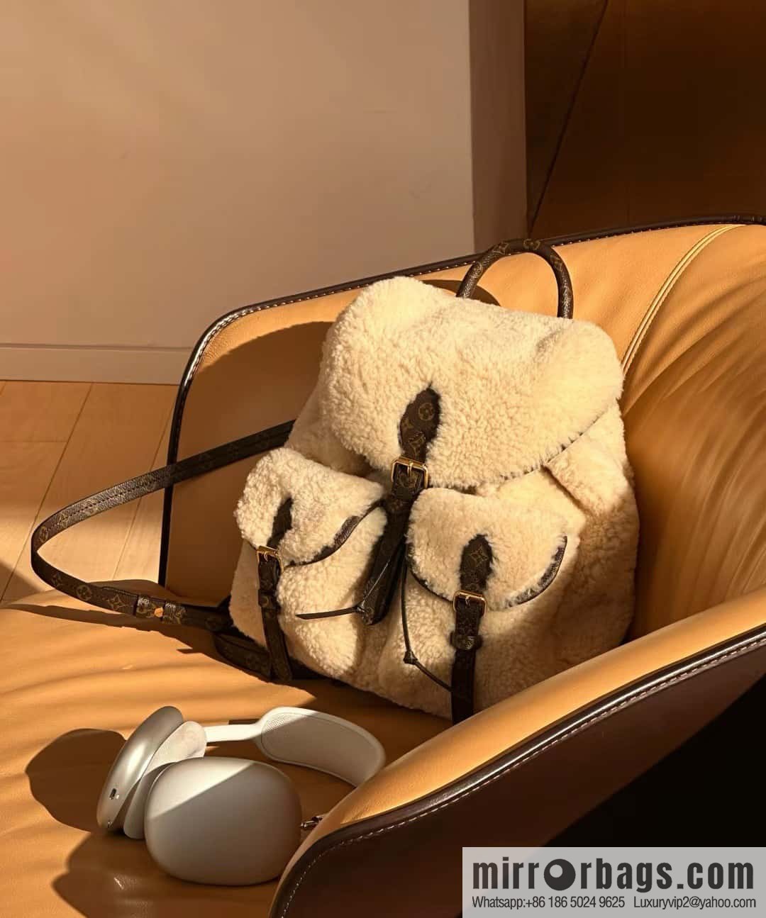 [Original order boutique] M23384 meters white, lamb wool backpack series Backpack backpack