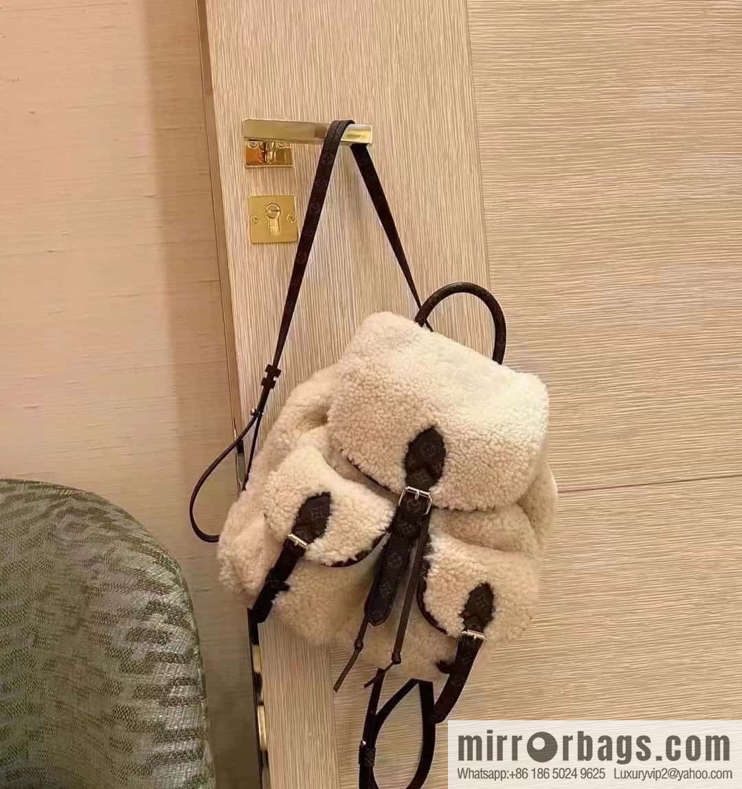 [Original order boutique] M23384 meters white, lamb wool backpack series Backpack backpack