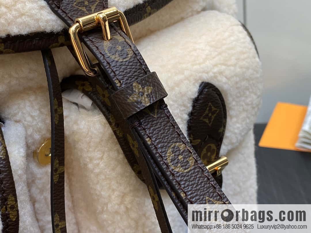 [Original order boutique] M23384 meters white, lamb wool backpack series Backpack backpack