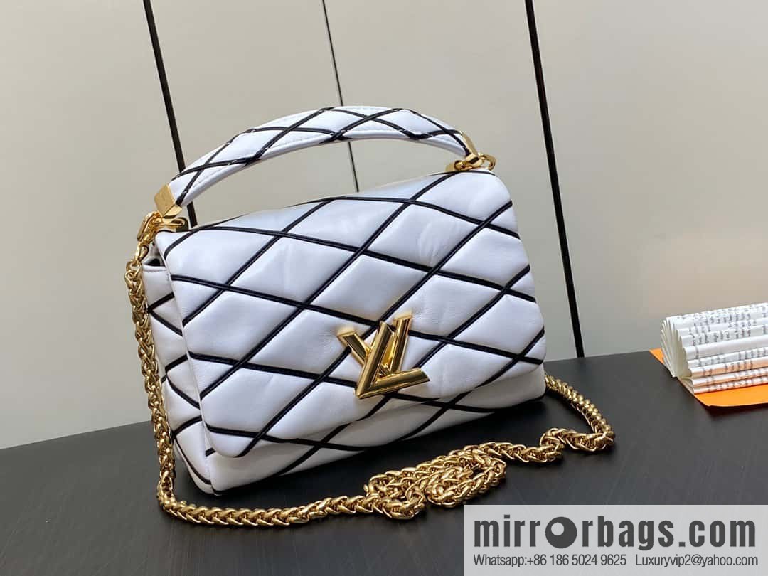 [Original order boutique] M22890 white, full leather rhombus chain bag series GO-14 Teist medium handbag M22891