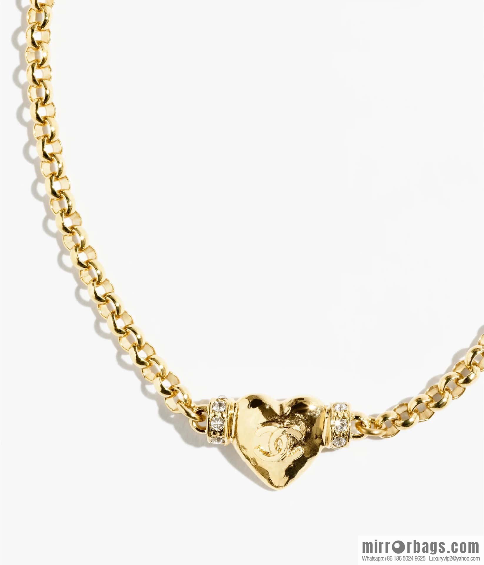 ❗️New ❗️ Chanel necklace ☀️ new ☑️ Chanel gold peach heart love necklace ☀️