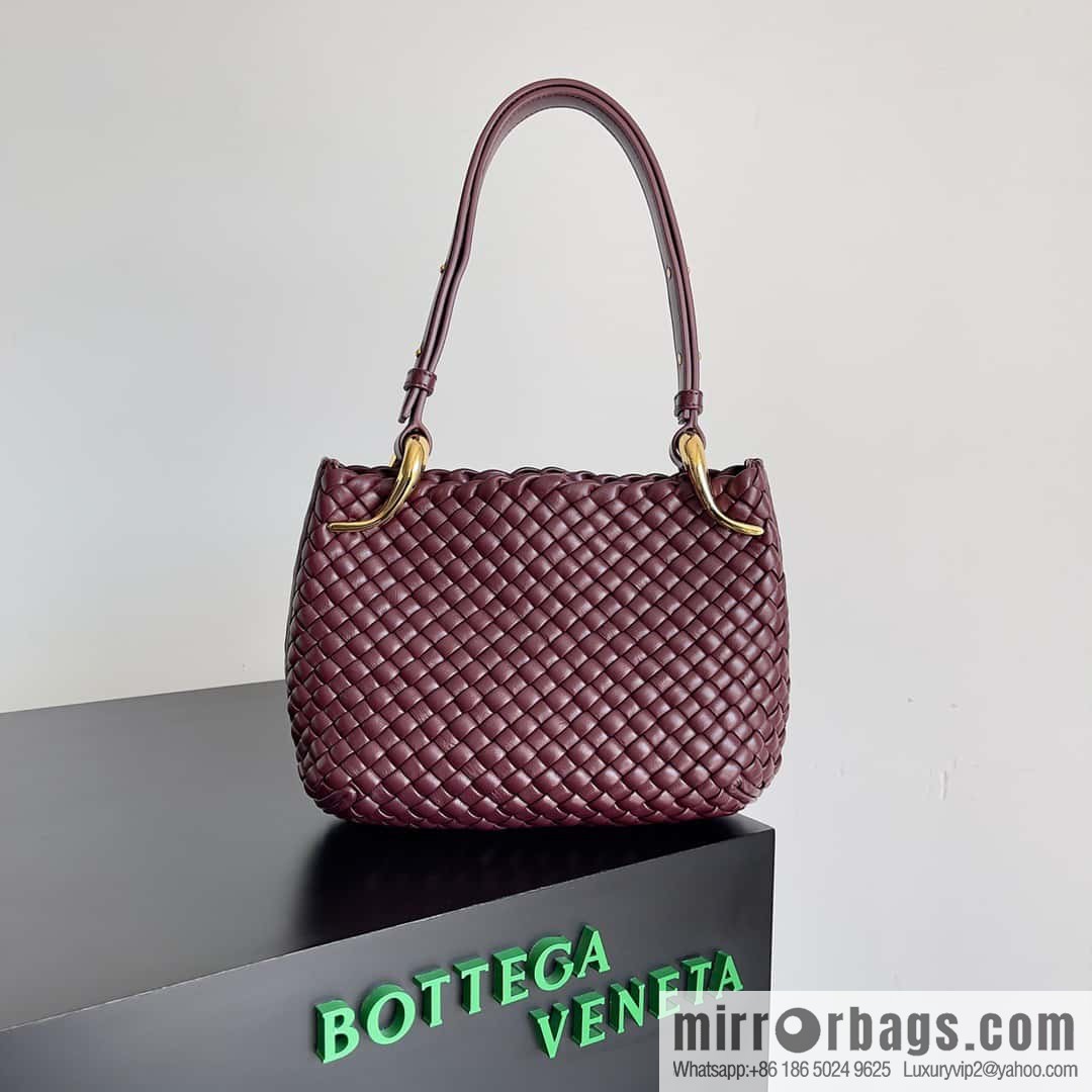 BV early spring new Clicker circular arc bag lamb woven leather, model number: 730968 Bordeaux red