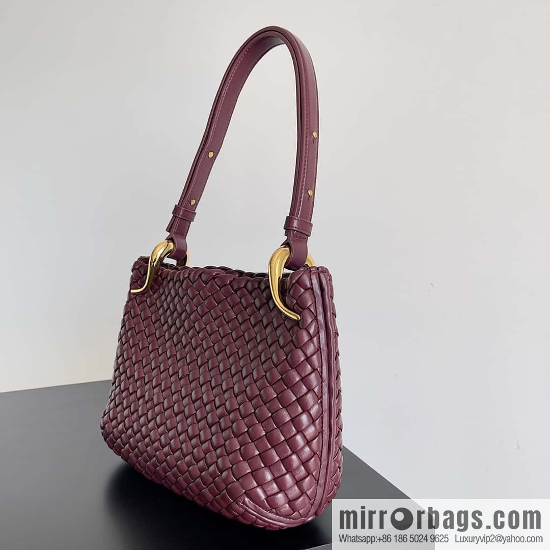 BV early spring new Clicker circular arc bag lamb woven leather, model number: 730968 Bordeaux red