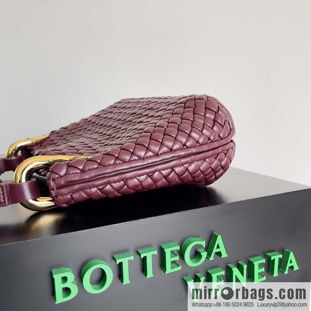 BV early spring new Clicker circular arc bag lamb woven leather, model number: 730968 Bordeaux red