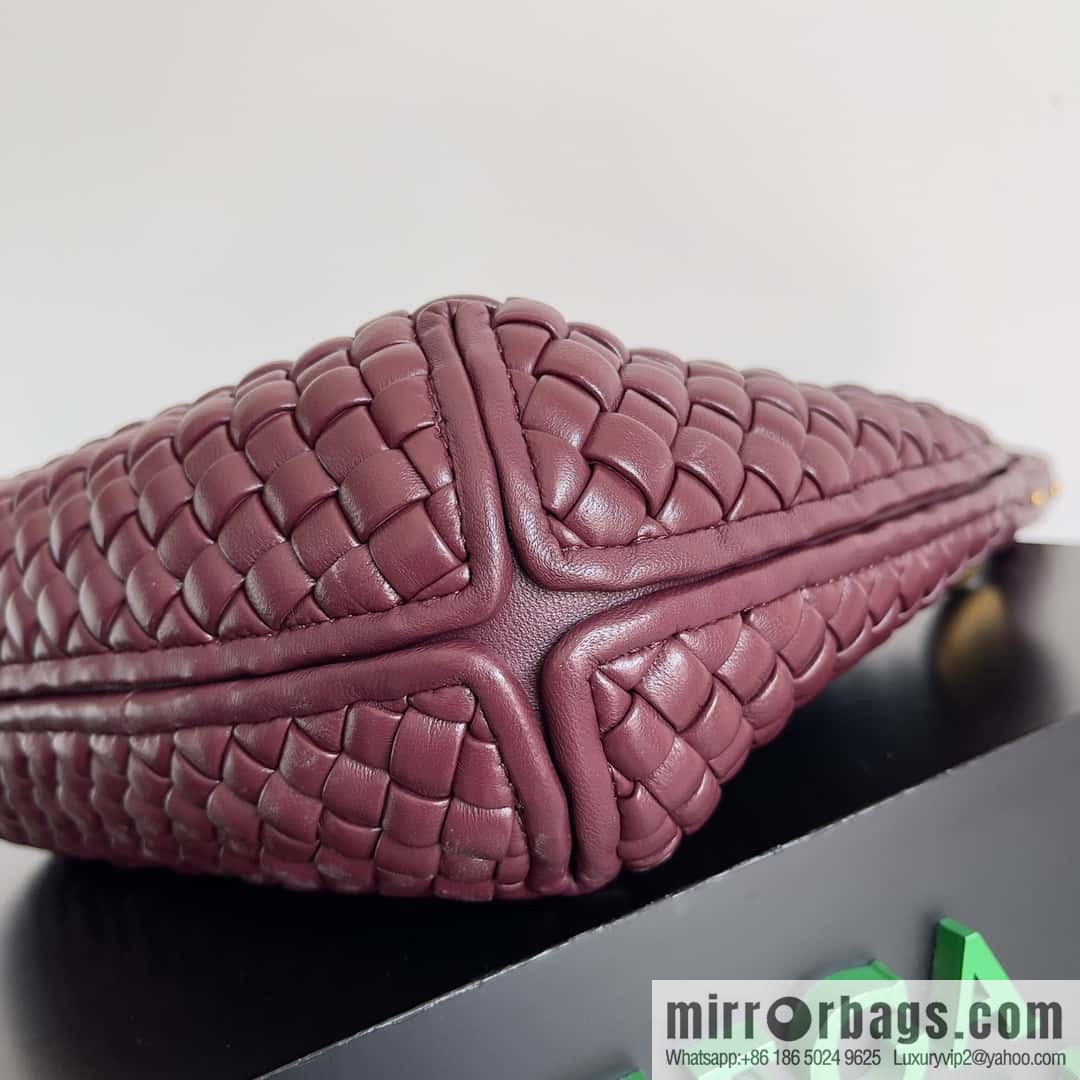 BV early spring new Clicker circular arc bag lamb woven leather, model number: 730968 Bordeaux red