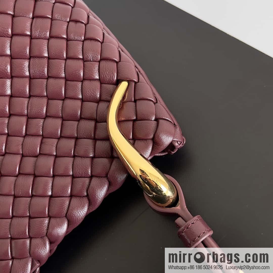 BV early spring new Clicker circular arc bag lamb woven leather, model number: 730968 Bordeaux red