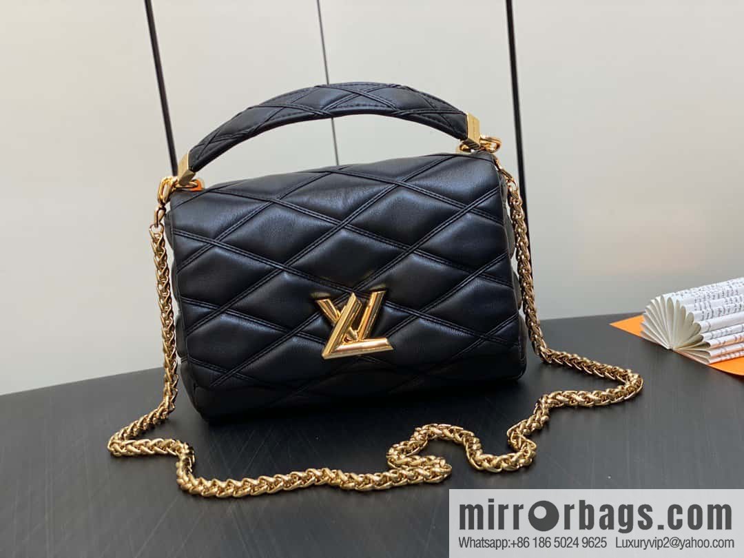 [Original order boutique] M22890 white, full leather rhombus chain bag series GO-14 Teist medium handbag M22891