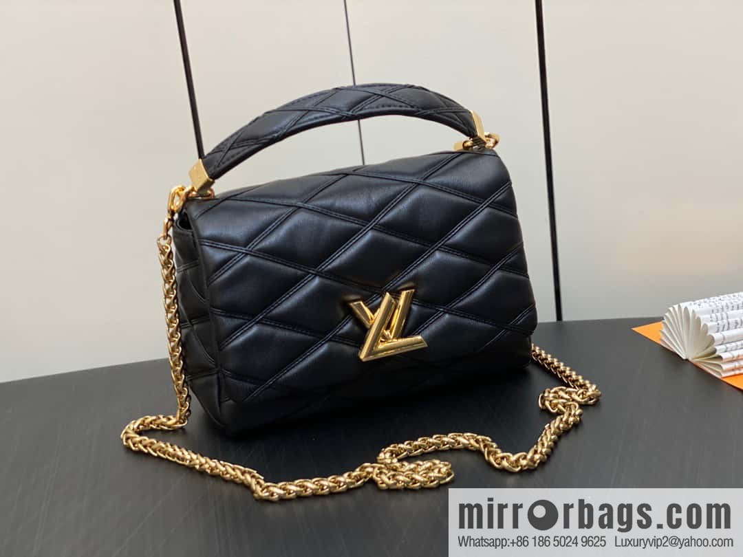 [Original order boutique] M22890 white, full leather rhombus chain bag series GO-14 Teist medium handbag M22891