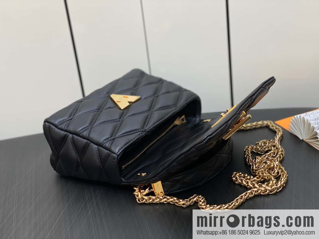 [Original order boutique] M22890 white, full leather rhombus chain bag series GO-14 Teist medium handbag M22891