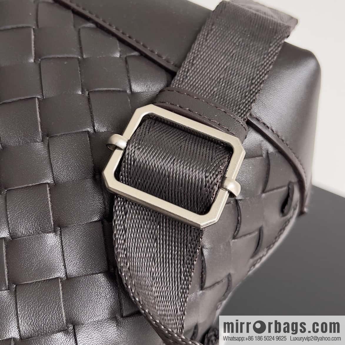 Bv2023 new woven backpack backpack model number 653118 chocolate color