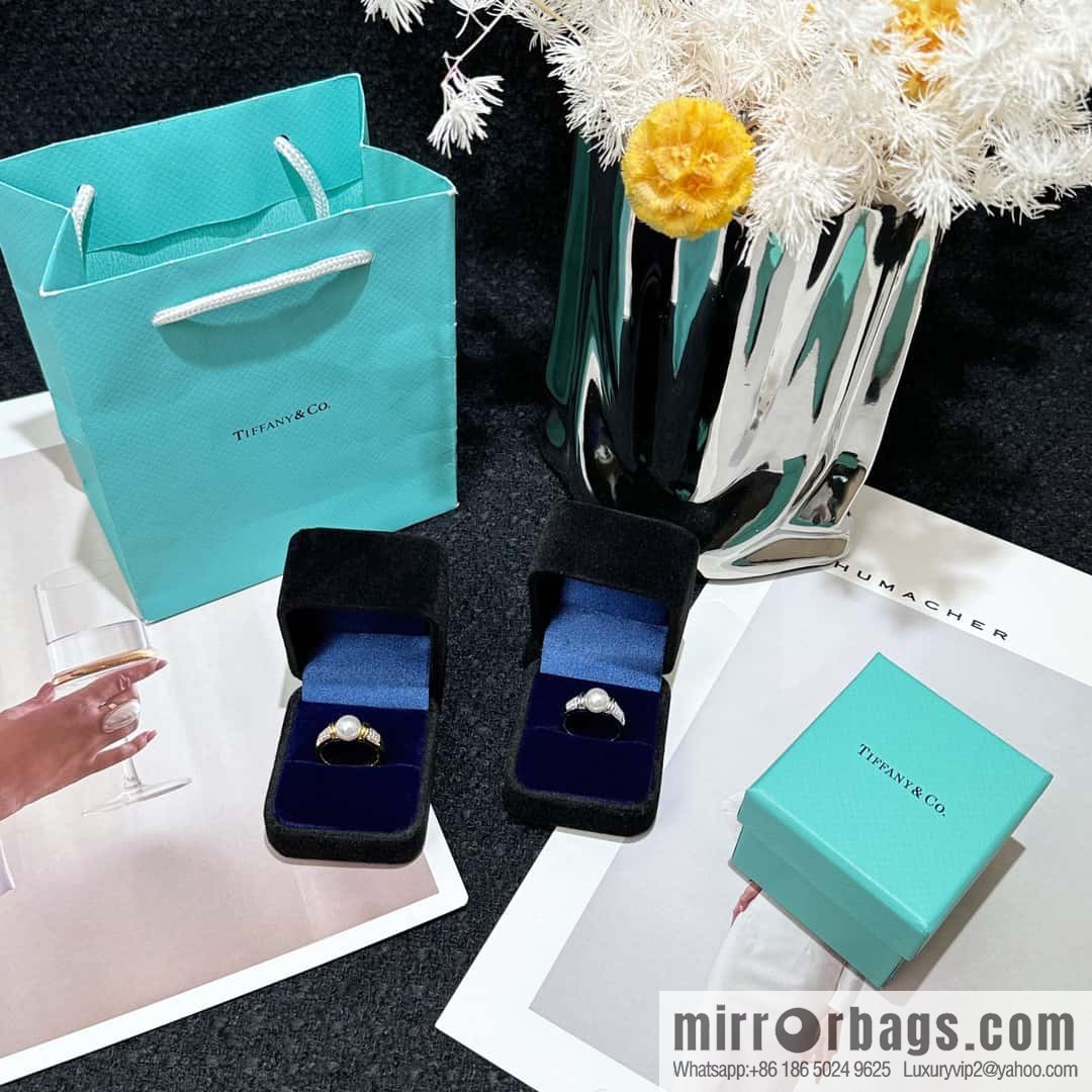 ❗️New ❗️ ☀ Tiffany & Co. Tiffany Pearl Ring ☀️