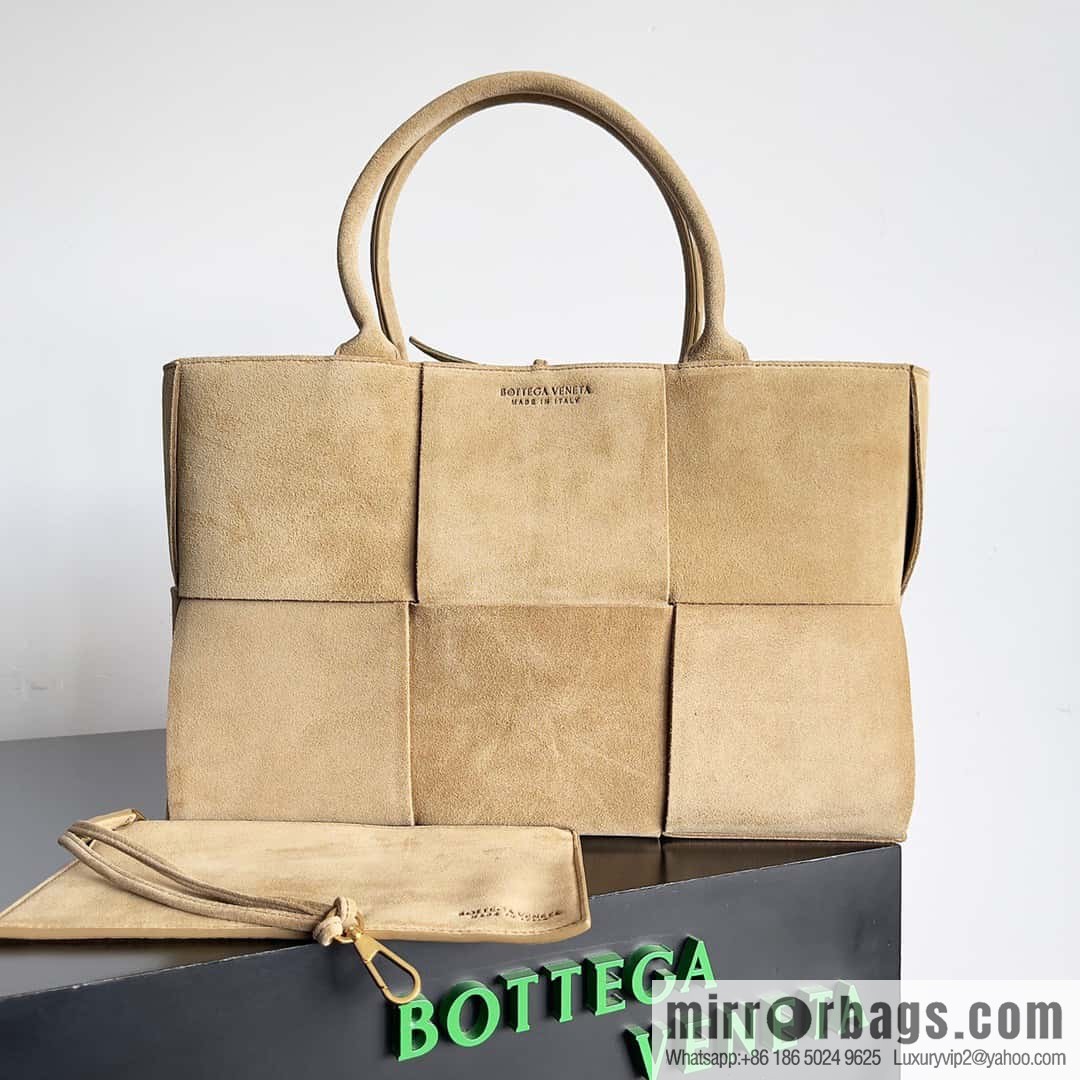 Bottega Veneta 38cm Intrecciato woven matte tote handbag, model: 609175