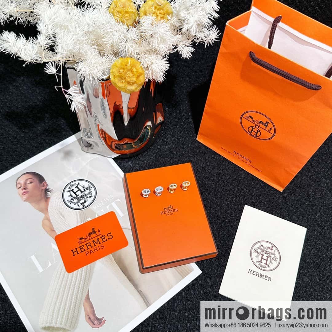 ❤️New HERMES Pig Nose Earrings