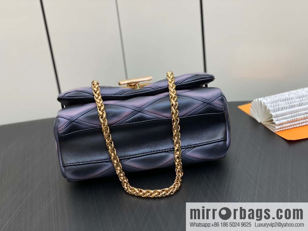 [Original order boutique] M22890 full leather rhombus chain bag series GO-14 Teist medium handbag M22891