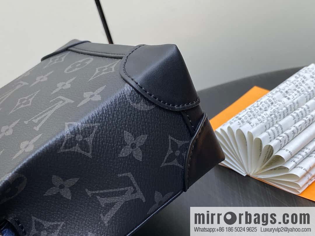 [Original order boutique] M82774 black flower, men's bag mini schoolbag series, new NANO STEAMER handbag in autumn and winter