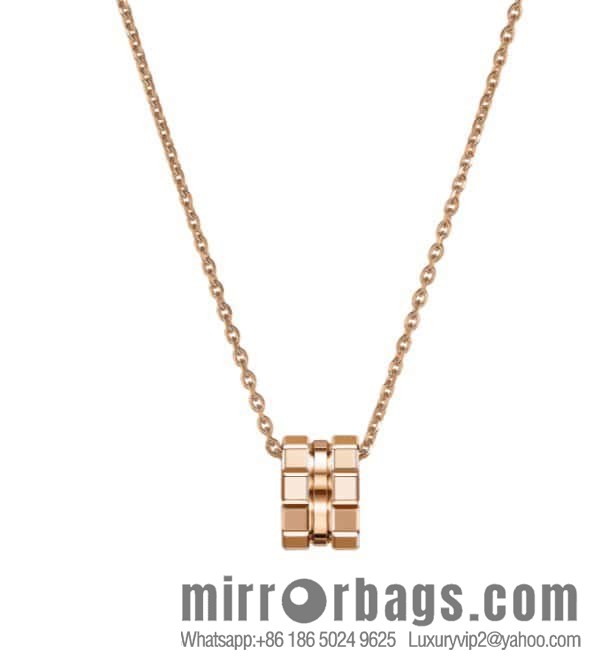 ❗️New ❗️ [Style] Chopard ICE CUBE Necklace with Diamonds