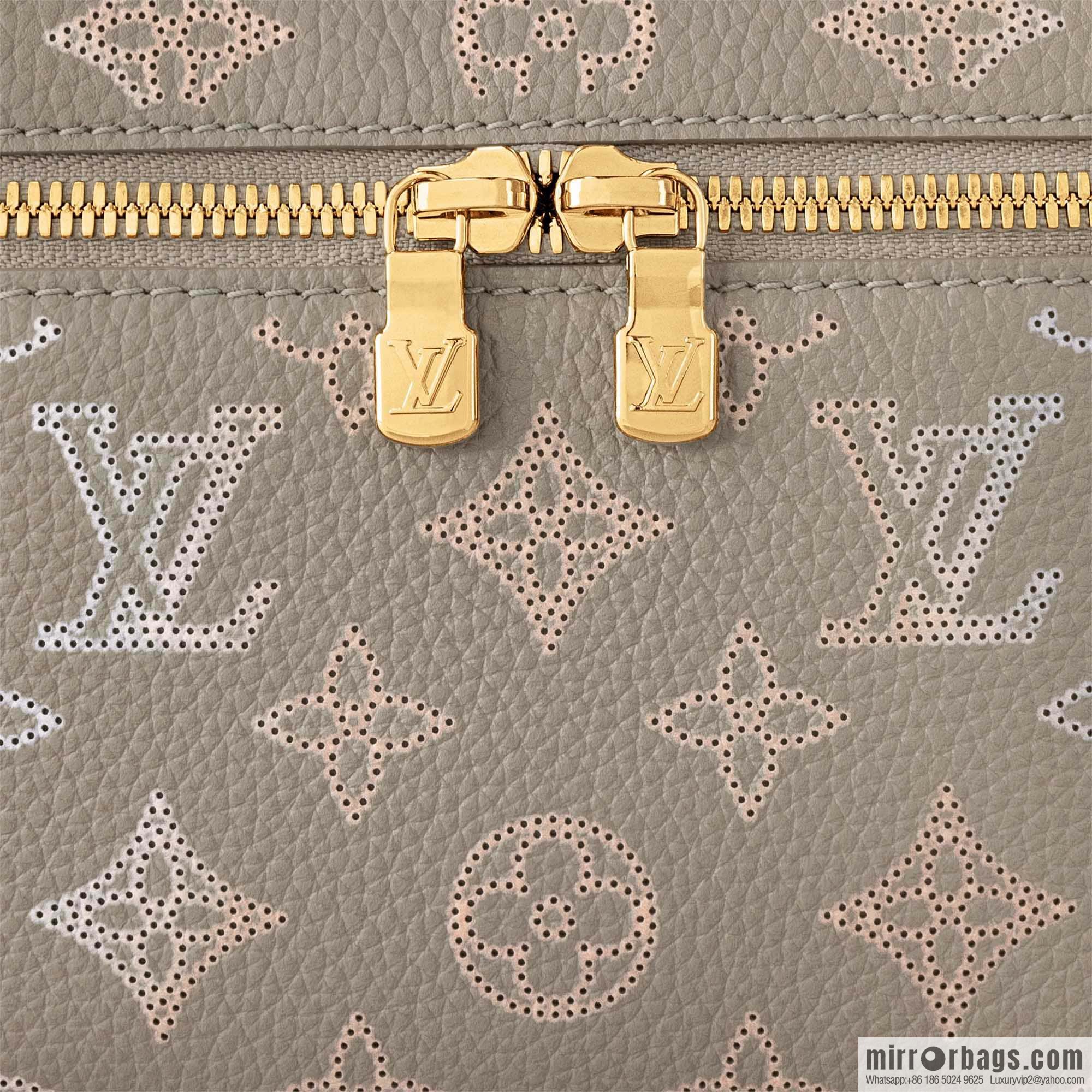 [Original order boutique] M23550 light gray full leather pouch series NICE mini pouch M44495 gray (cut-out)