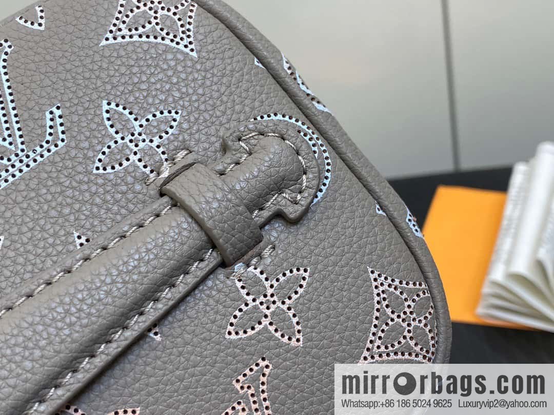 [Original order boutique] M23550 light gray full leather pouch series NICE mini pouch M44495 gray (cut-out)